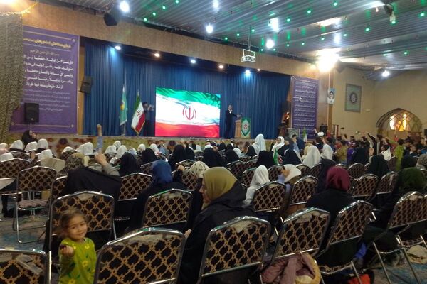 جشن بزرگ دهه فجر مدارس شاهد پیشوا