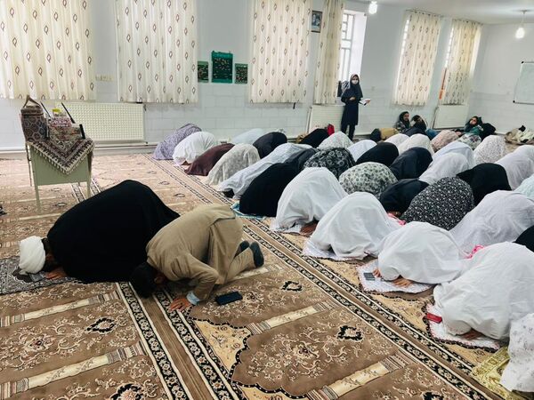 آیین تجلیل از برگزیدگان مسابقات قرآنی، فرهنگی و هنری در خاتم