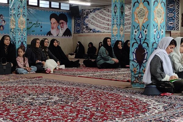 سلسله جلسات گفتمان دینی و مشاوره خانواده در هنرستان موفقیان