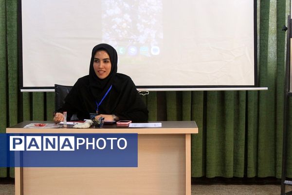 دومین جشنواره تدریس برتر در دبیرستان حکمت بهارستان‌۲