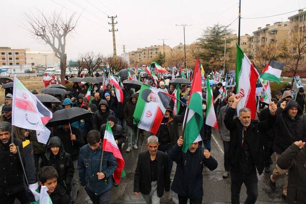 حضور حماسی مردم شهرستان پردیس در راهپیمایی روز قدس با وجود بارندگی