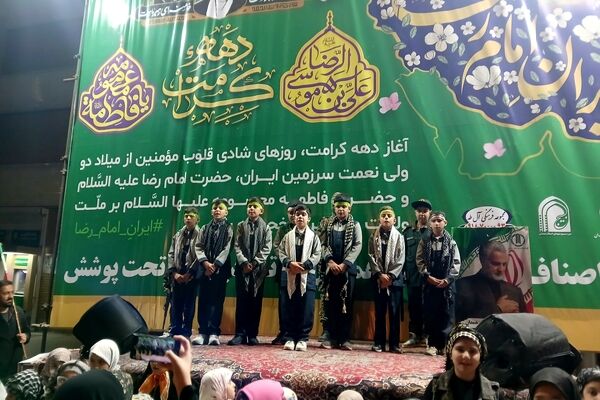 حضور پر شور مردم همدان ،در اجتماعات شبانه آرامگاه بوعلی 