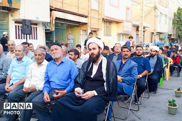 آیین «آبروی محله» در تکریم شهیدان جنگ رمضان