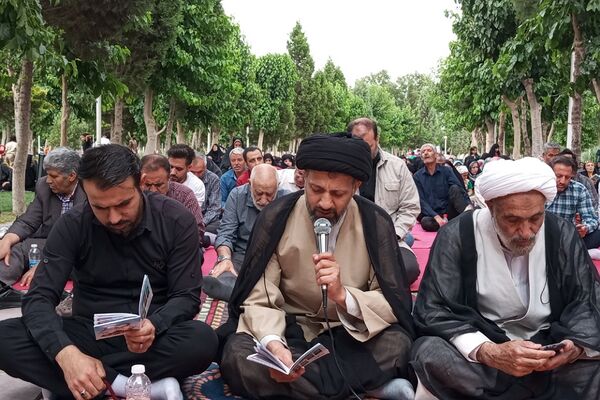محفل پر فیض دعای عرفه در گلزار شهدا نصیرشهر