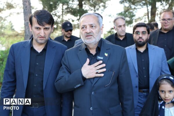 اولین سالگرد شهید کاظمی در بهشت رضا مشهد با حضور وزیر آموزش و پرورش