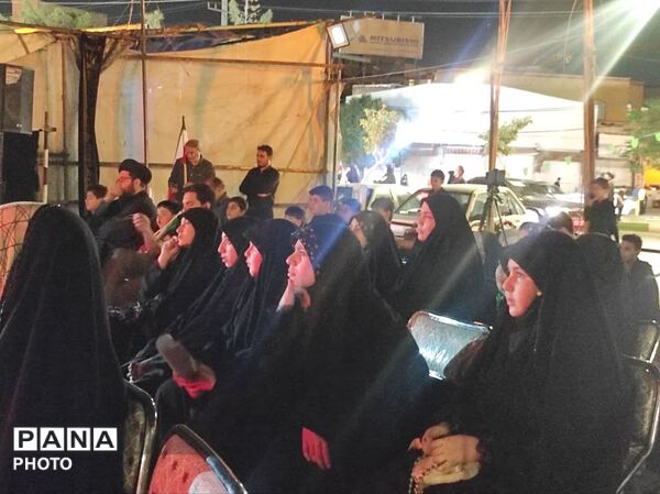 سازمان دانش آموزی قم در خدمت عزاداران حسینی