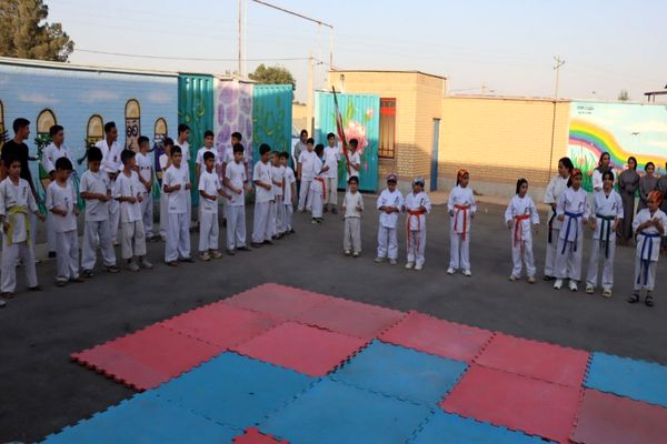 آیین افتتاح کلاس ورزش مدرسه ۲۲ بهمن روستای مندکان شهرستان پاکدشت  