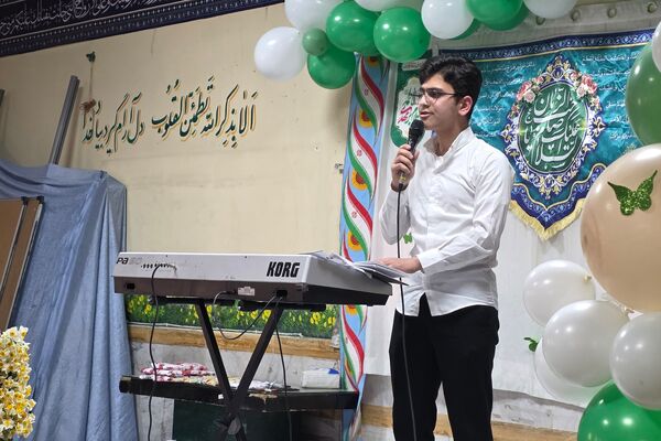 جشن میلاد با سعادت حضرت مهدی موعود(ع)در دبستان حاج همت بهارستان ۲