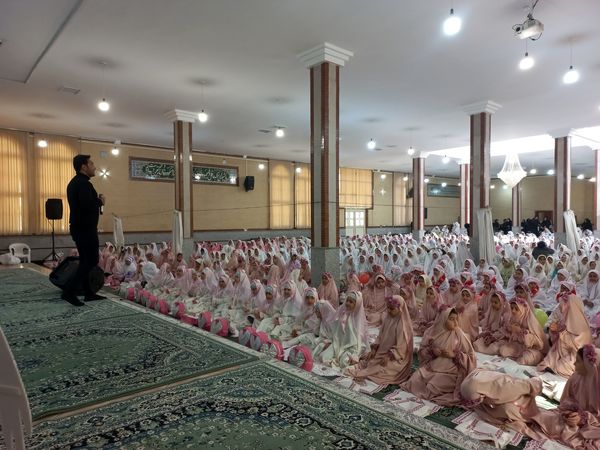 جشن تکلیف هزار دانش‌آموز دختر ناحیه ۳ شیراز