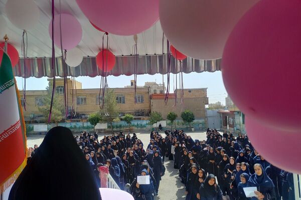 دانش‌آموزان شهریاری روز اول سال تحصیلی را به پایان رساندند