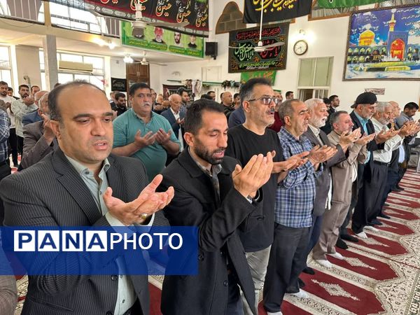 شکوه بندگی در نماز عید فطر گلوگاه