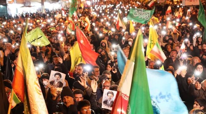 تجمع بزرگ مردمی بیعت با سومین رهبر انقلاب امام آیت‌الله سید مجتبی خامنه ای در یاسوج