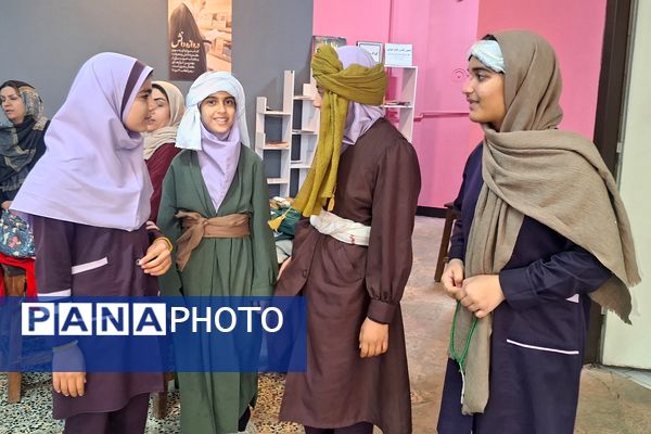 ایجاد انگیزه و خلاقیت در دانش‌آموزان با اجرای تئاتر درسی 