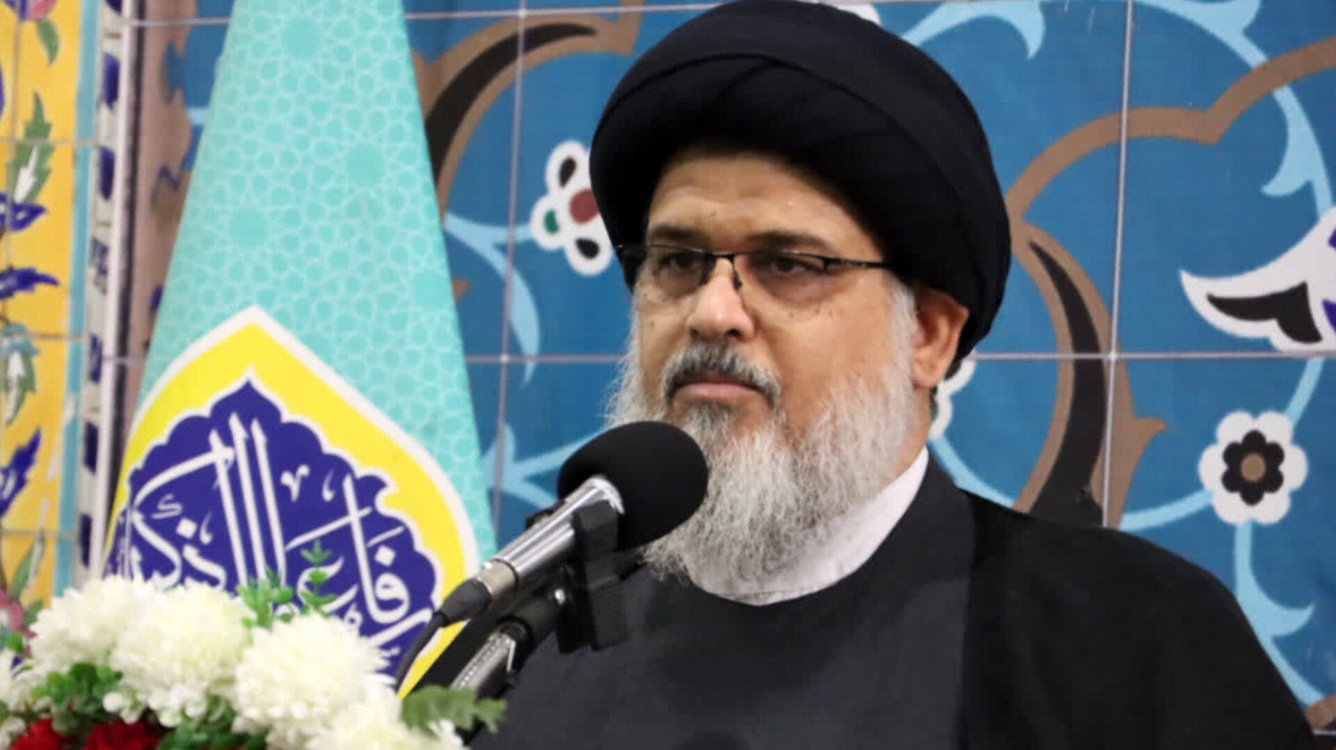 یوم الله ۹ دی روز حضور با بصیرت مردم در صحنه انقلاب است