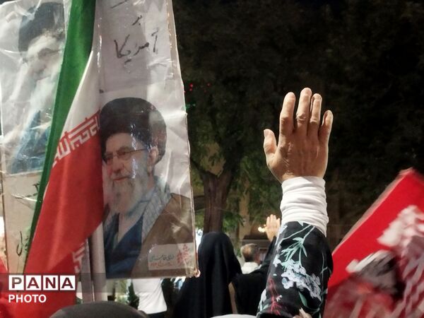 حضور  پر شور مردم در برنامه‌های شبانه حسینیه امام خمینی نیشابور