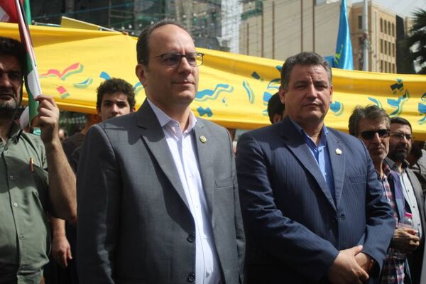 تجمع بزرگ دانش‌آموزان و فرهنگیان در حمایت از مردم مظلوم غزه و فلسطین