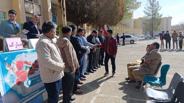 جشن انقلاب در مدرسه نخبگان عشایر 
