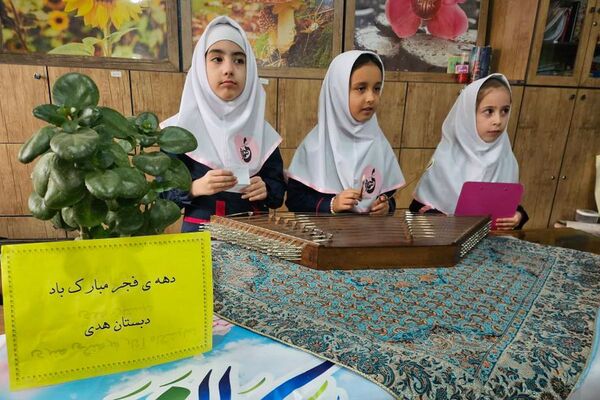جشن میلاد امام زمان (عج) در دبستان هدی