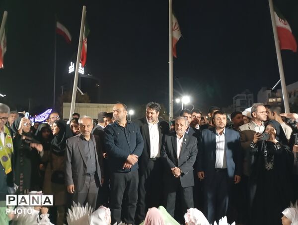 نمایشگاه نماز در حاشیه سی و سومین اجلاس نماز در مشهد مقدس 
