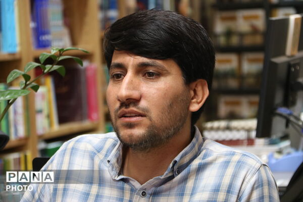 اردوی کتاب‌خوانی دانش‌آموزان یزدی در قم؛ تجربه‌ای برای آشنایی با راه کتاب