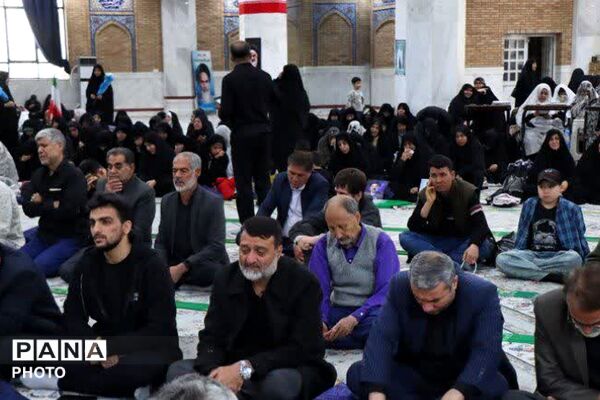 گرامیداشت اربعین رهبر شهید انقلاب و شهدای جنگ رمضان در نماز جمعه باقرشهر و کهریزک 