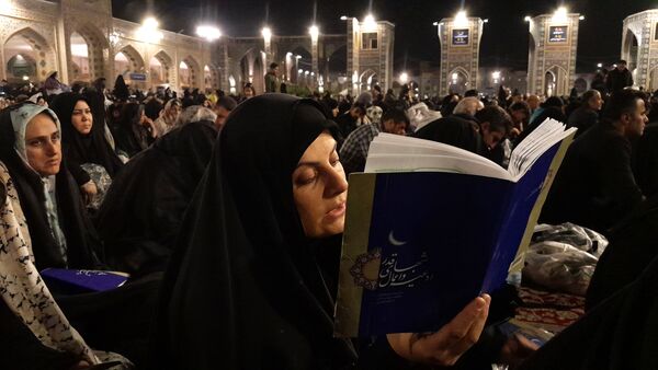 حال‌وهوای مشهد مقدس در لیالی قدر