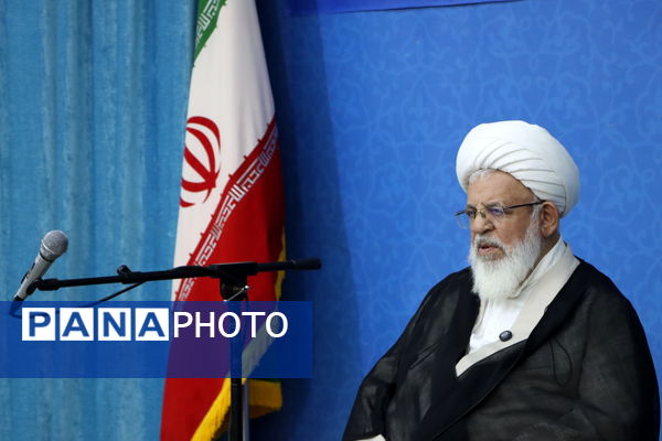 نشست اصحاب رسانه با نماینده ولی فقیه در یزد