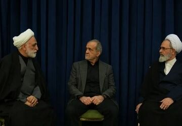 پایان کار شورای موقت رهبری/ ایرانیان نشان دادند که زمان‌شناس و بابصیرت هستند