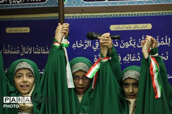 دیدار مدیرکل آموزش‌وپرورش یزد با نماینده ولی‌فقیه