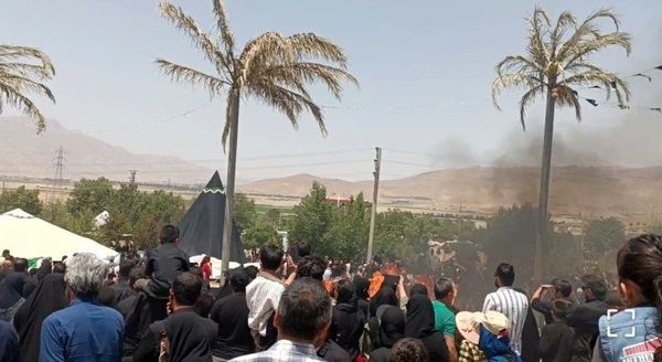 مراسم خیمه سوزان در شهر طاقانک