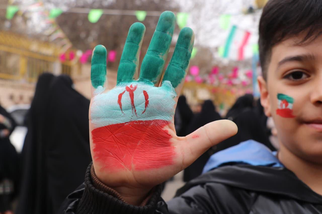 اقتدار مردم نظرآباد در راهپیمایی ۲۲ بهمن