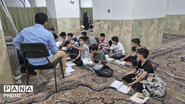 مسجدی که تبدیل به سنگر حفظ جبهه‌ دانش شد