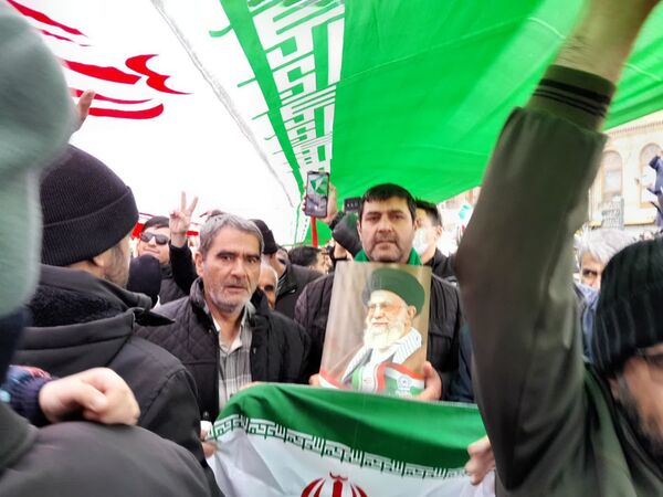 خیابان‌های همدان در ۲۲ بهمن تابلوی تمام‌نمای وحدت ملی