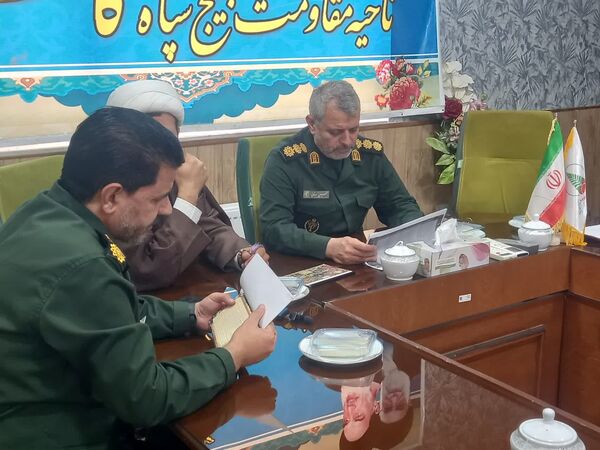 نشست خبری فرمانده ناحیه مقاومت بسیج کاشمر با خبرنگاران به مناسبت هفته دفاع مقدس