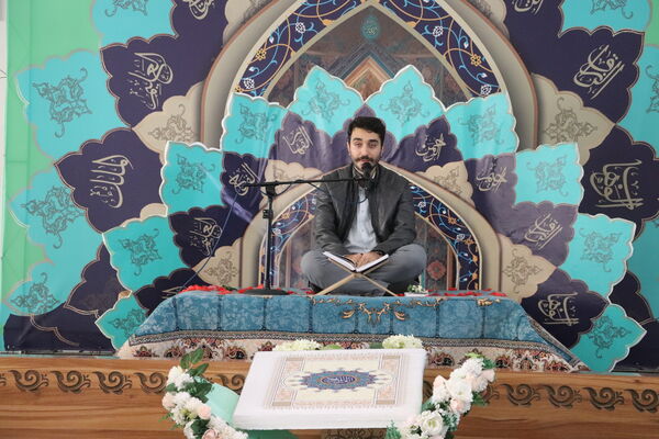محفل انس با قرآن در مدرسه میثاق مکتب‌الصادق (ع) 