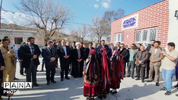 افتتاح آموزشگاه چهارکلاسه روستای احمد آباد در بخش هزار مسجد و زمین چمن مصنوعی شهدای روستای قلعه نو