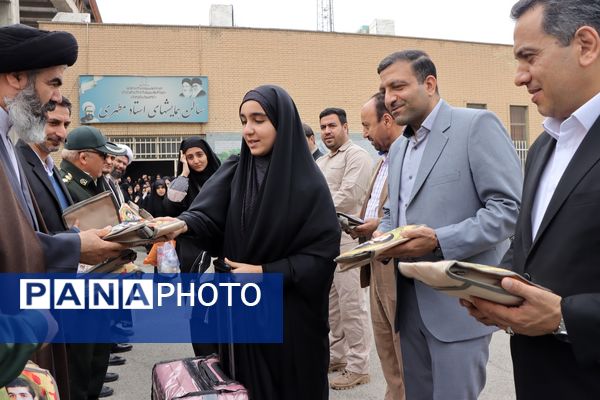  آیین بدرقه کاروان راهیان نور شهرستان بهارستان