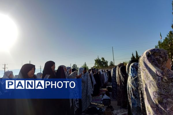 نماز عید فطر ۱۴۰۴ در روستای ظفرآباد شیراز اقامه شد