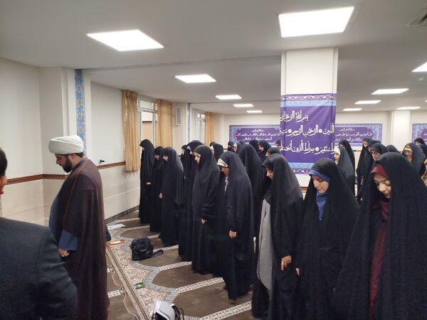 برگزاری دوره آموزشی تربیتی جهت توانمند سازی معلمان مدارس منطقه ۱۰