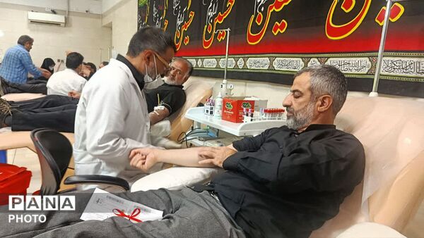 همدلی خبرنگاران قم در سنت اهدای خون