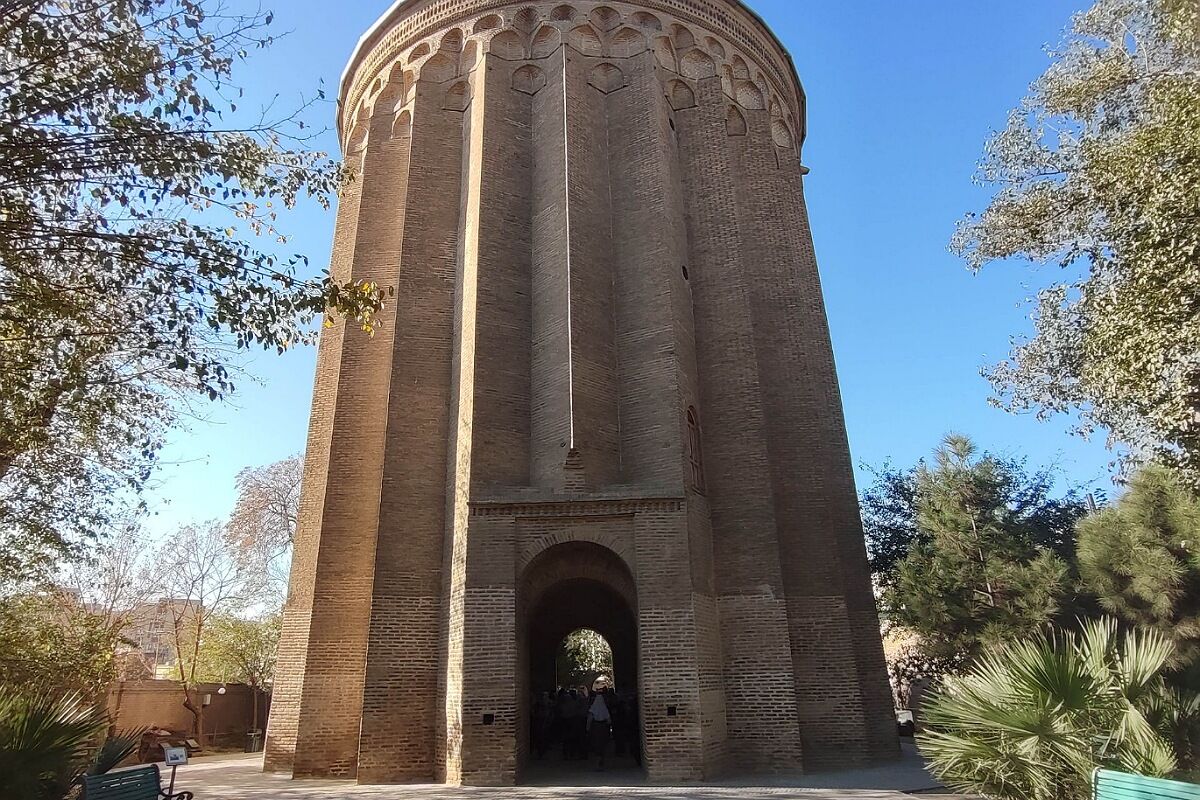 اردوی ری گردی دانش‌آموزان دبستان حاتم ناحیه دو شهرری