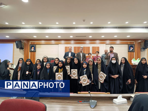 تقدیر از دانش‌آموزخبرنگاران برگزیده رویداد «فرزندان انقلاب» در قم