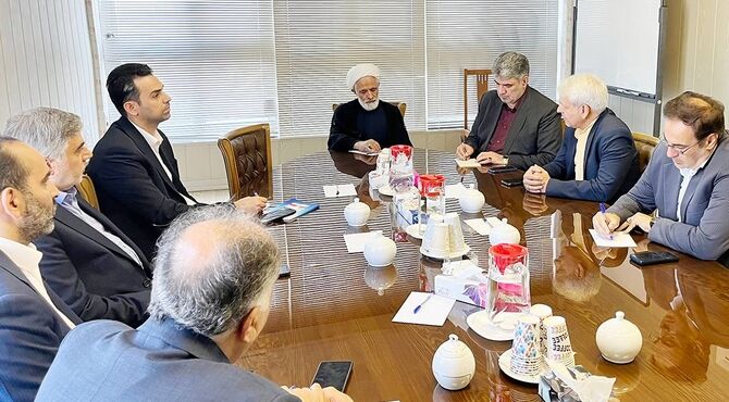 آمادگی معاونت حقوقی برای رفع موانع تولید و حمایت از فعالان اقتصادی