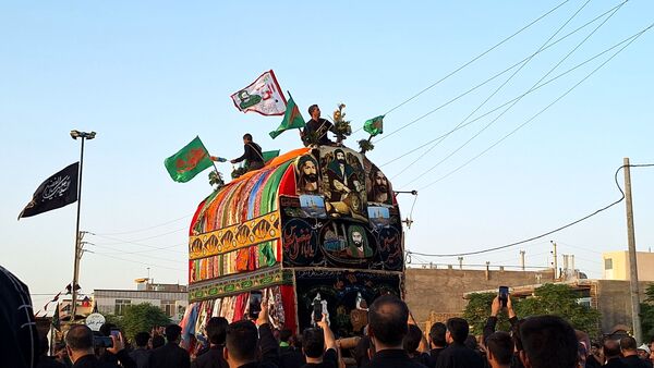 شکوه نخل‌گردانی در گناباد؛ تصویری از عشق و ارادت در محرم