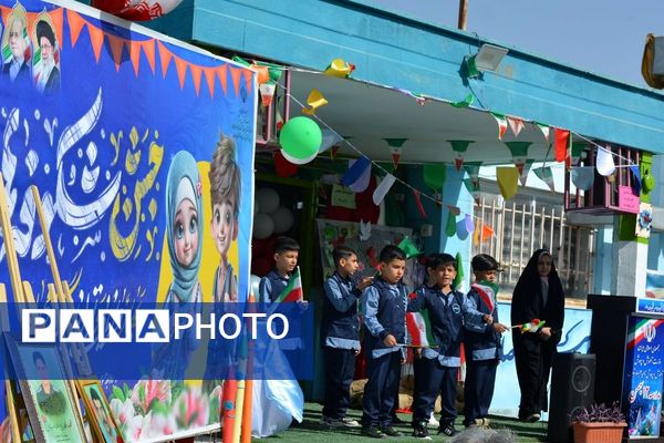 برگزاری جشن شکوفه‌های کلاس اولی دربهارستان‌دو