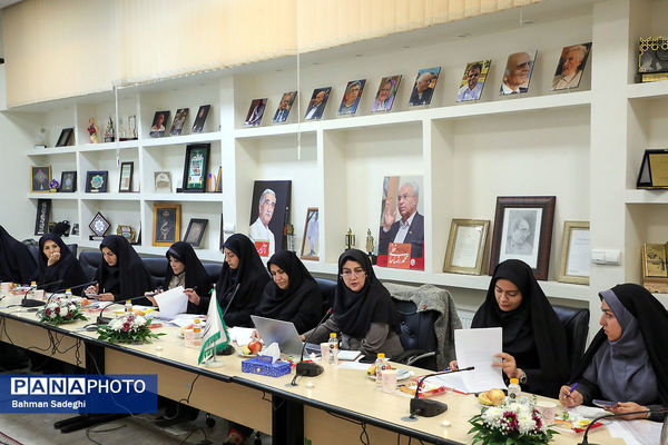  داوری و انتخاب آثار مرحله نهایی رویداد «فصلی از رویش جوانه‌ها»