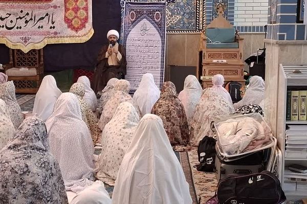 برگزاری اعتکاف دانش‌آموزی در مسجد امیرالمؤمنین(ع) باقرشهر 