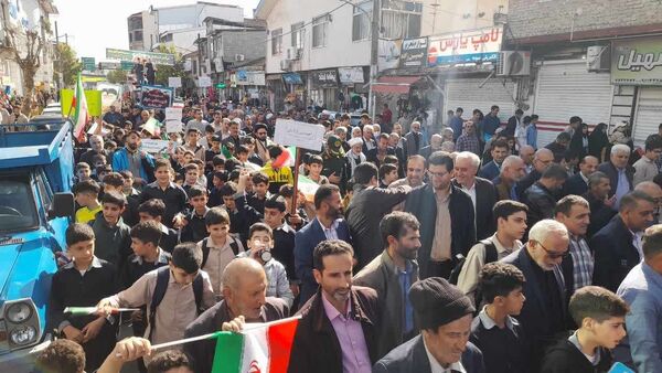 راهپیمایی ۱۳ آبان در منطقه رحیم‌آباد