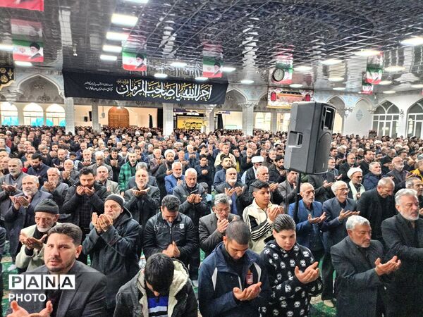 نماز جمعه در شهرستان کاشمر 