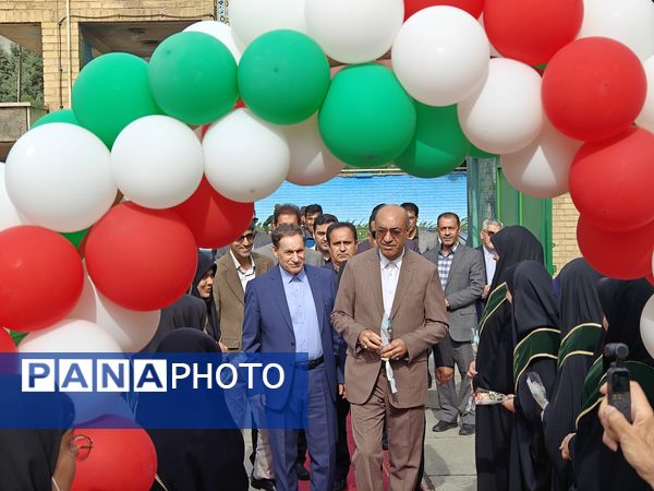 زنگ «سپاس معلم» در کرمانشاه 